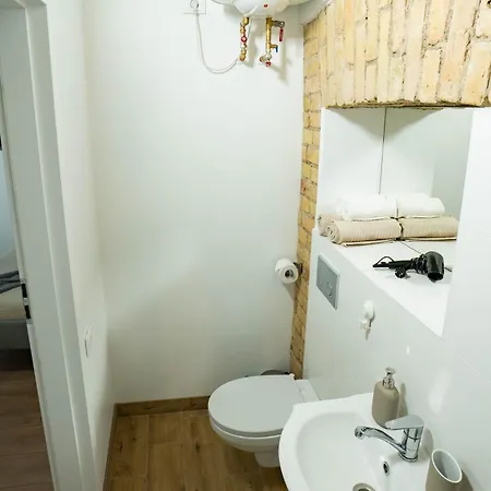 Riverside Apartman